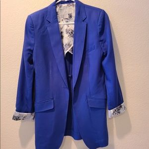 H&M Women’s blue blazer 🦋